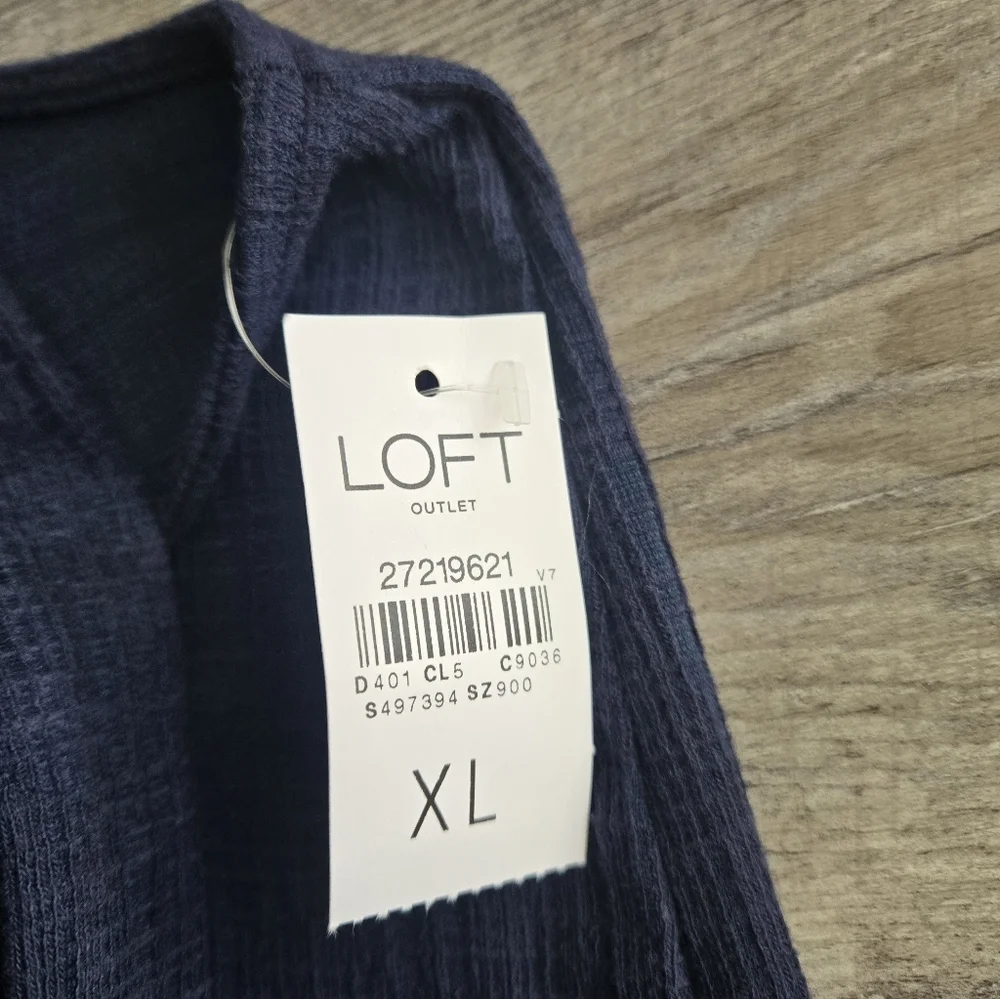 LOFT Outlet Navy Button-Front Tank • NWT • Size XL 💙 - Picture 7 of 8